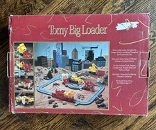 VINTAGE TOMY Big Loader