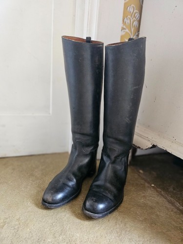 Pair vintage leather - pair,