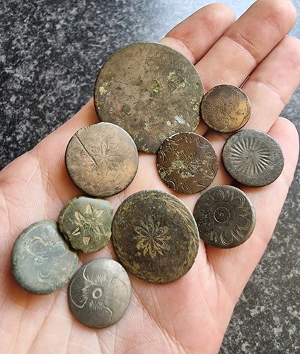Antique georgian buttons - antique,