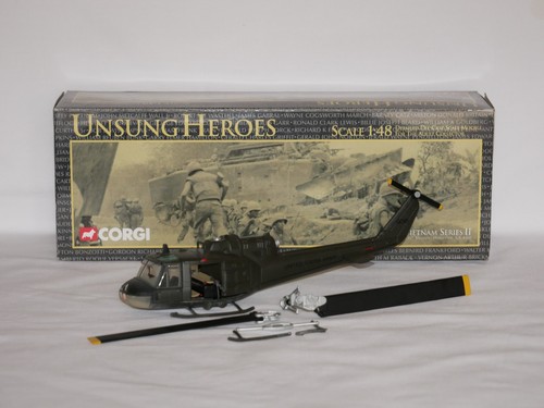 Corgi scale 1c - uh-1c, huey