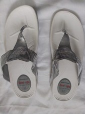 Skechers Tone Up Sandals Silver Size 8 Brand New Without Tags Never Worn