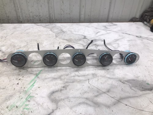 Maxum 2700 scr boat - scr, dash