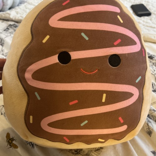 Squishmallows deja the donut - the,