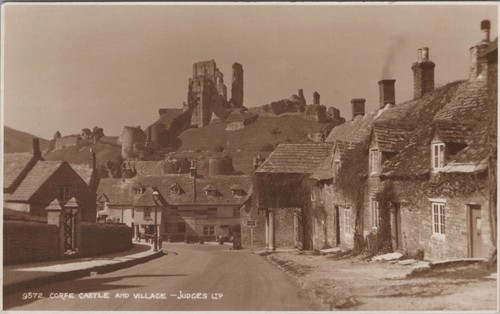 Dorset postcard corfe castle - -,