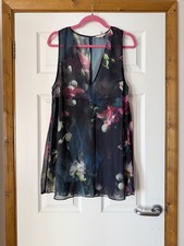 Ted Baker Paigton Floral Beach