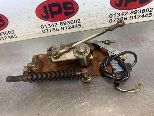 Pump drive linkage damper x - drive,