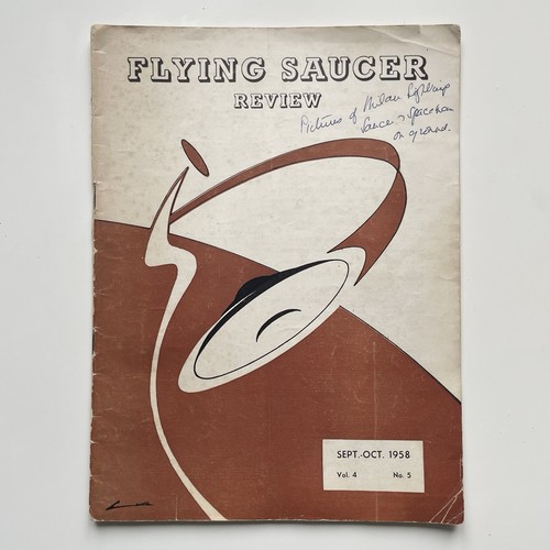 Vintage flying saucer - flying,