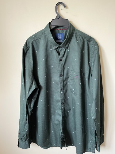Louis philippe shirt size 44 - ,
