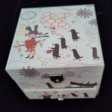 CUTE Trousselier Musical Jewelry/Trinket Box Cube with drawer, pre-owned 