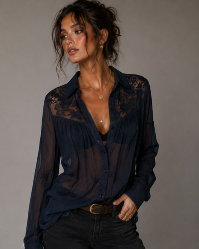Nwt women navy - navy, lace