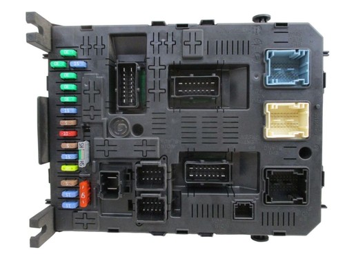 Fuse box fits - fuse, partner
