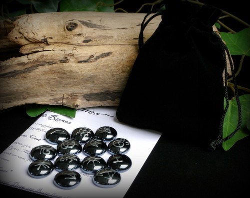 Witches runes bag black - ,