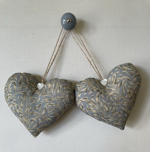 Pair heart door hangers in - pair,