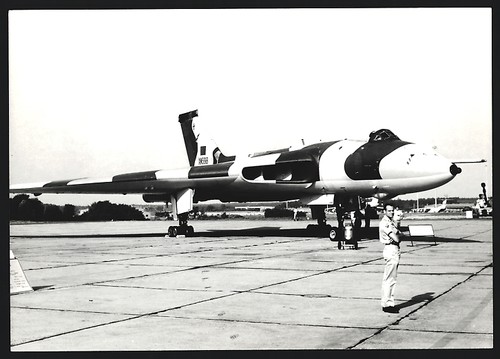 Photograph aircraft avro - photograph,