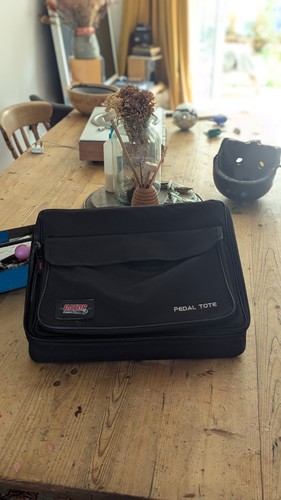 Gator pedal tote - pedal, soft