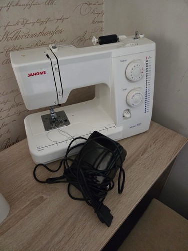 Janome 7025 mechanical sewing - janome,