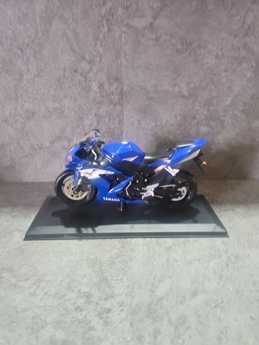 Maisto yamaha yzf r1 - 1:12,