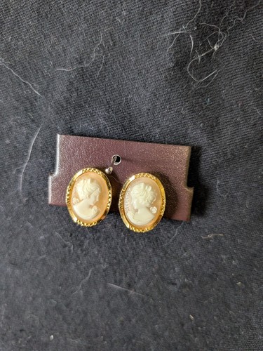 Vintage style gold - style,