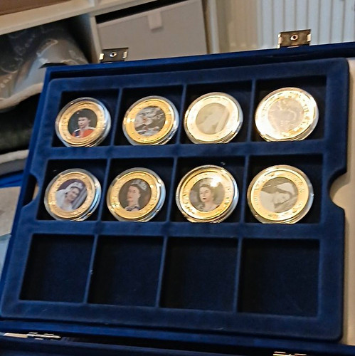 Royalty commemorative coin - uk,