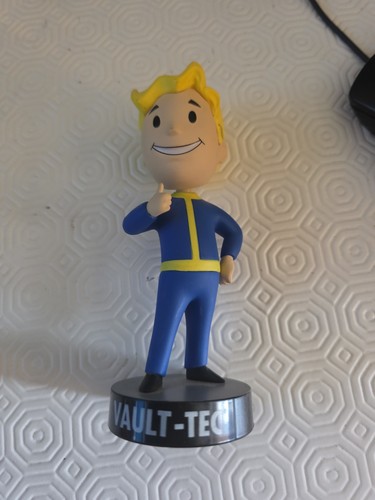 Fallout vault boy charisma - 4,