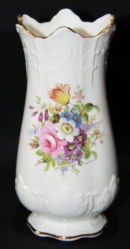 Lovely small vintage fine bone - lovely,