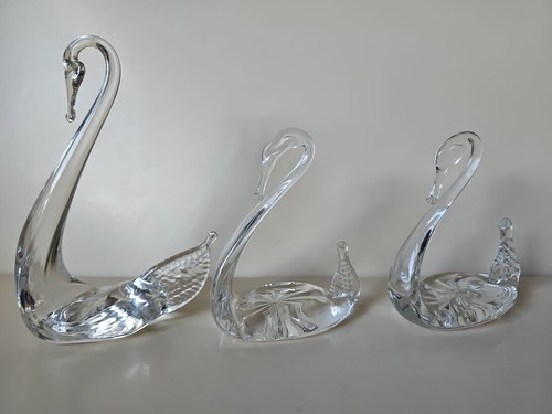 Glass swans 5cm 11cm and - 3, 16.5cm