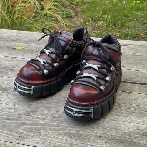 Burgundy new rock platform - new,