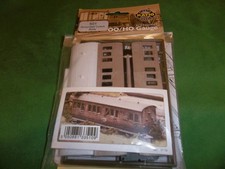 RATIO OO/HO GAUGE GROUNDED COACH  BODY  REF No 501