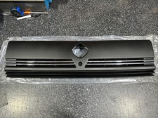 NEW Genuine Proton Saga Front Radiator Grille MB533073/PW560273