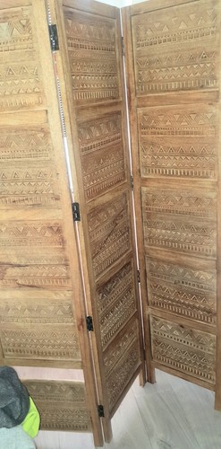 Engraved mango wooden room - mango,