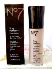 Boots No7 WARM BEIGE Stay