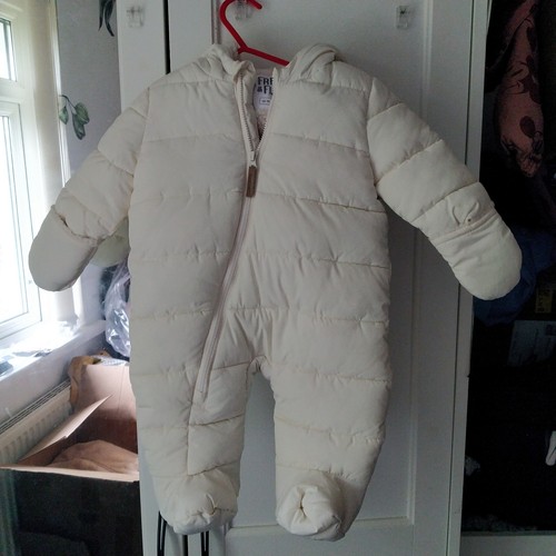 Size 3 months unisex - f&f,