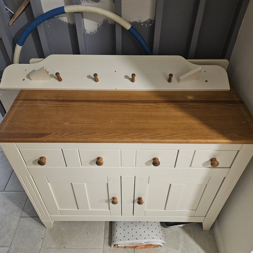 Baby changing table - changing,