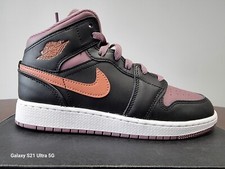Junior Nike Air Jordan 1 Mid SE (GS) Trainers FB9909-008 UK sz's 4.5,5.5 & 6