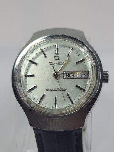 Vintage timex quartz - "q",
