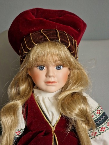 Haunted doll theresa - doll,