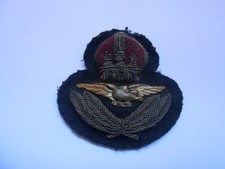Royal Air Force  officers peaked cap badge RAF   bullion with  metal gilt eagle