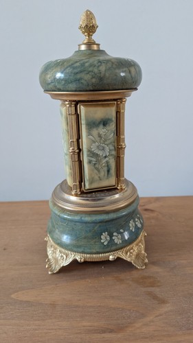 Vintage reuge music - music, carousel