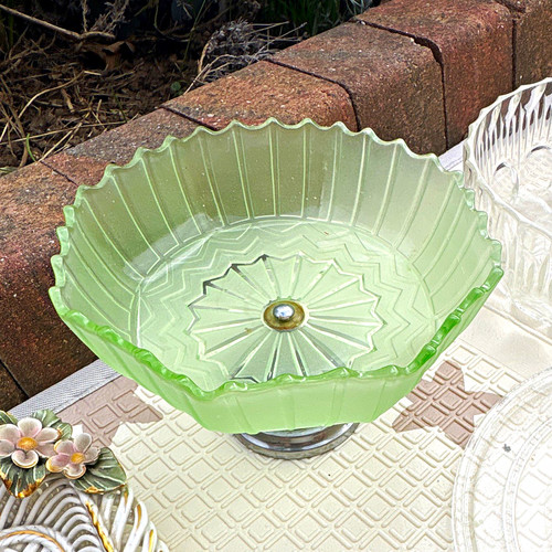 Unmarked green pressed glass - unmarked,