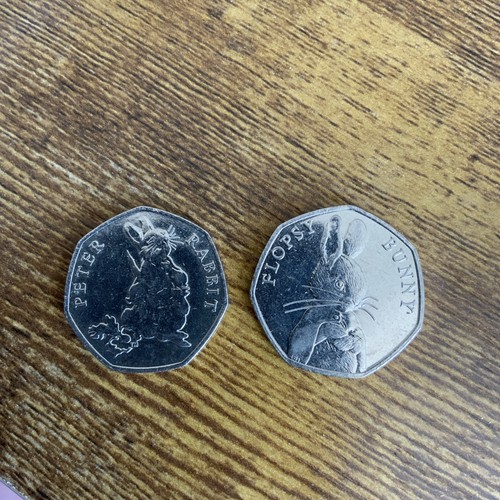 2018 peter rabbit - &, flopsy