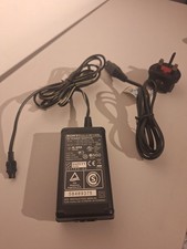 Genuine Sony AC-L25B 8.4V 1.7A