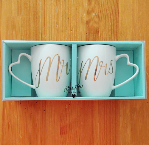 Mrs 2pc white ceramic - &,