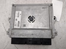 237105499R ECU SANDERO STEPWAY