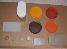 TUPPERWARE  ITEMS x 14  INC. BUTTER DISH, PLATES, FLOUR CONTAINER + OTHER ITEMS.