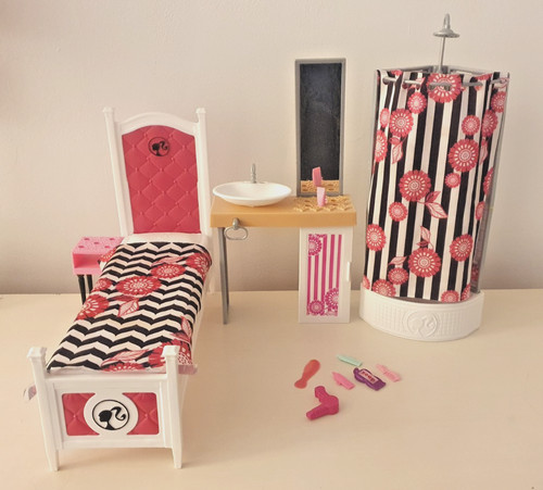 Mattel barbie bathroom - barbie, bathroom/bedroom