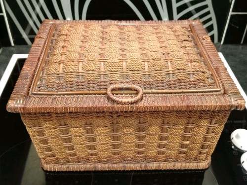 Lovely vintage two tone wicker - tone,