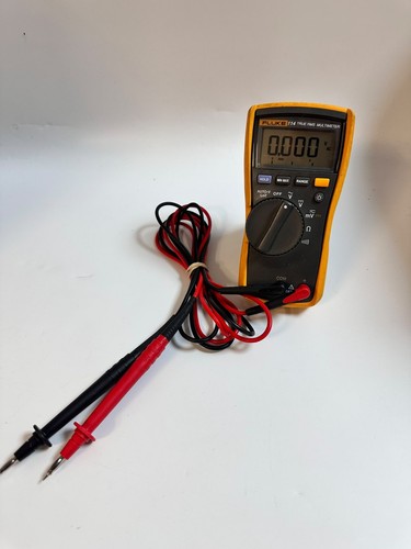 Fluke 114 true rms multimeter - 114,