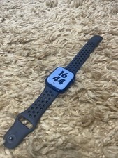 Apple Watch Series 7 45mm Nike