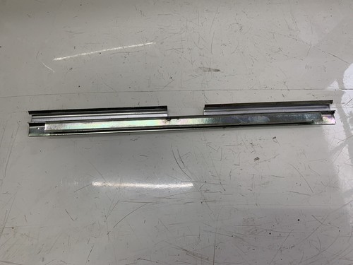 Mgb roadster door glass - gt,