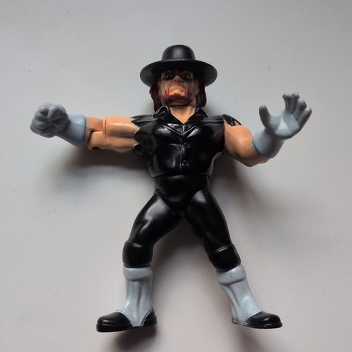 Wwf hasbro undertaker action - hasbro,